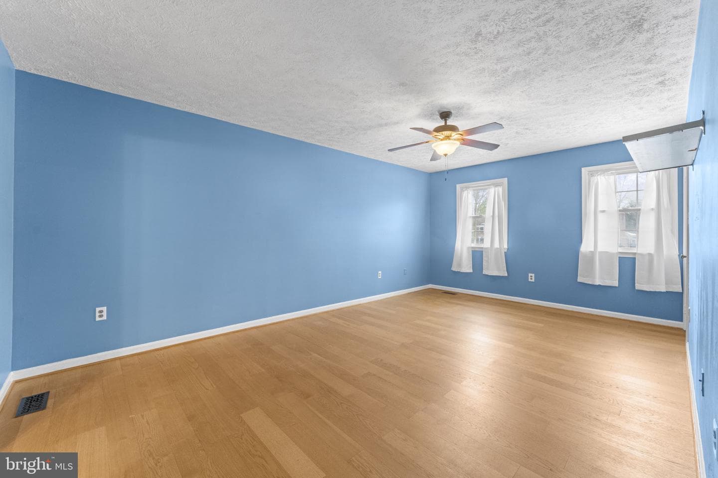 5504 Teak Court photo 28