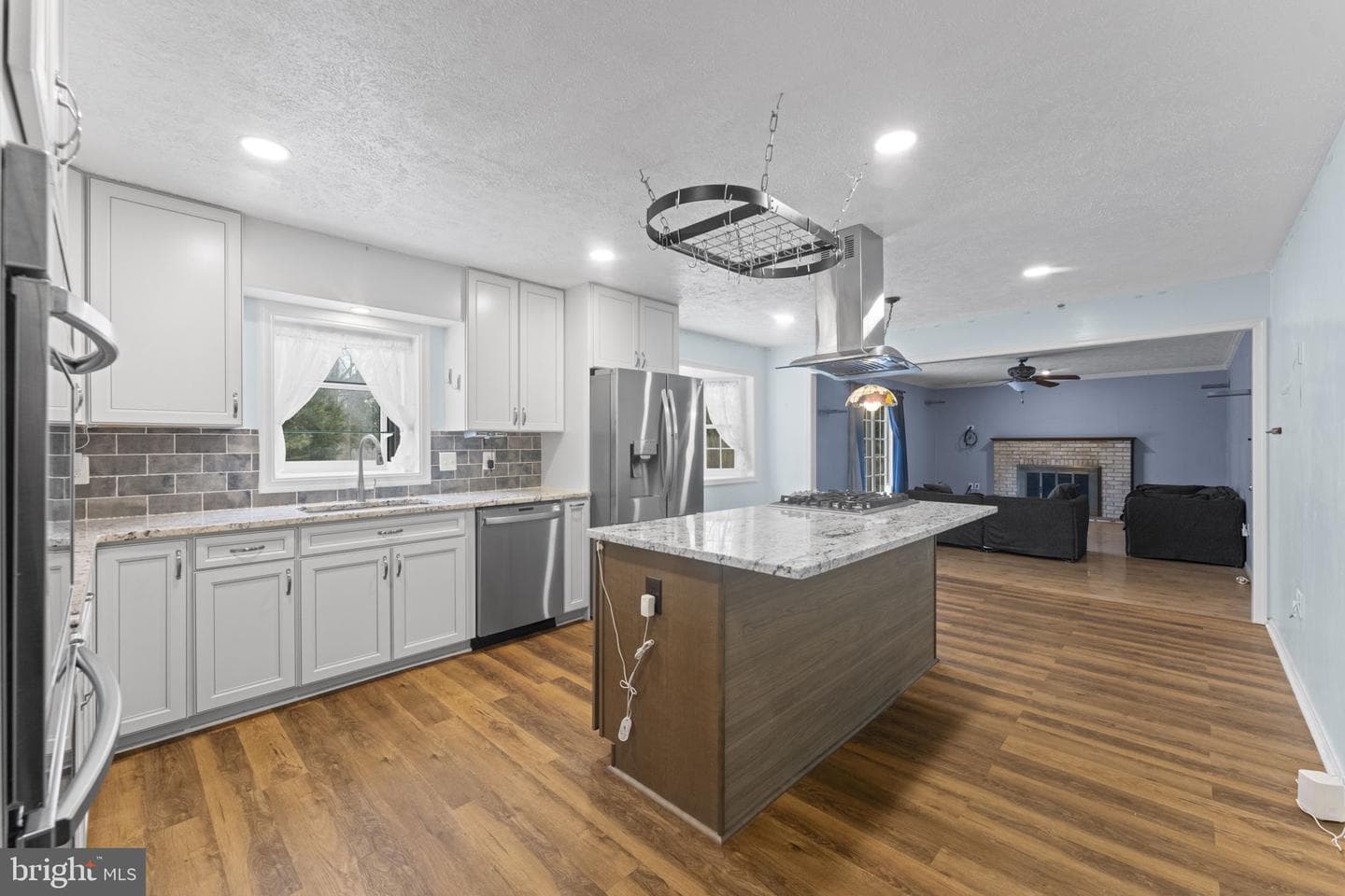5504 Teak Court photo 8