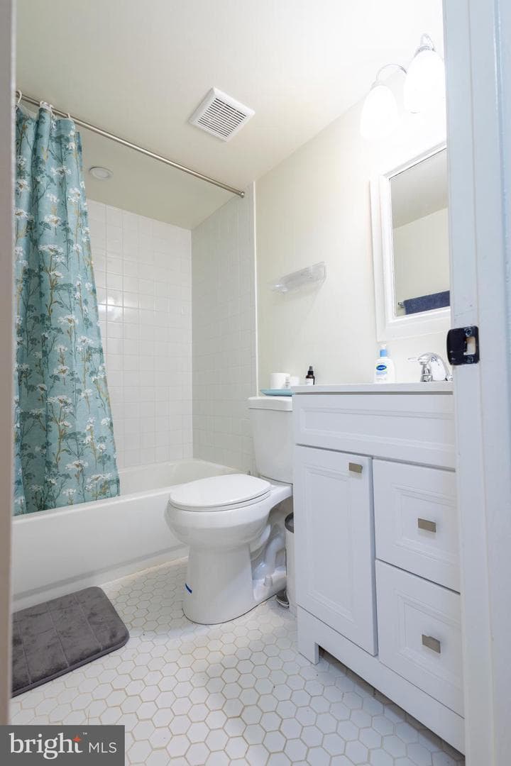 7806 Worthing Court photo 40