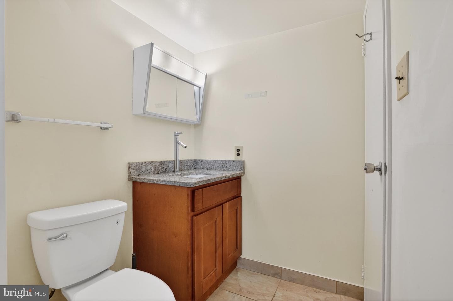 9718 Kingsbridge Drive #103 photo 13
