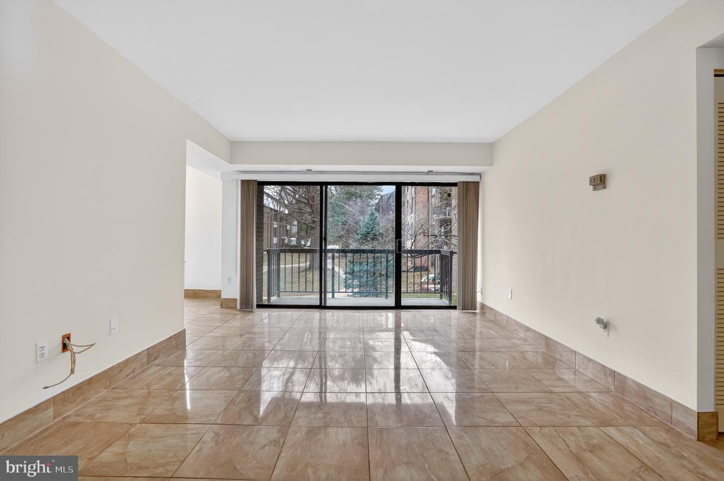 9718 Kingsbridge Drive #103 photo 19