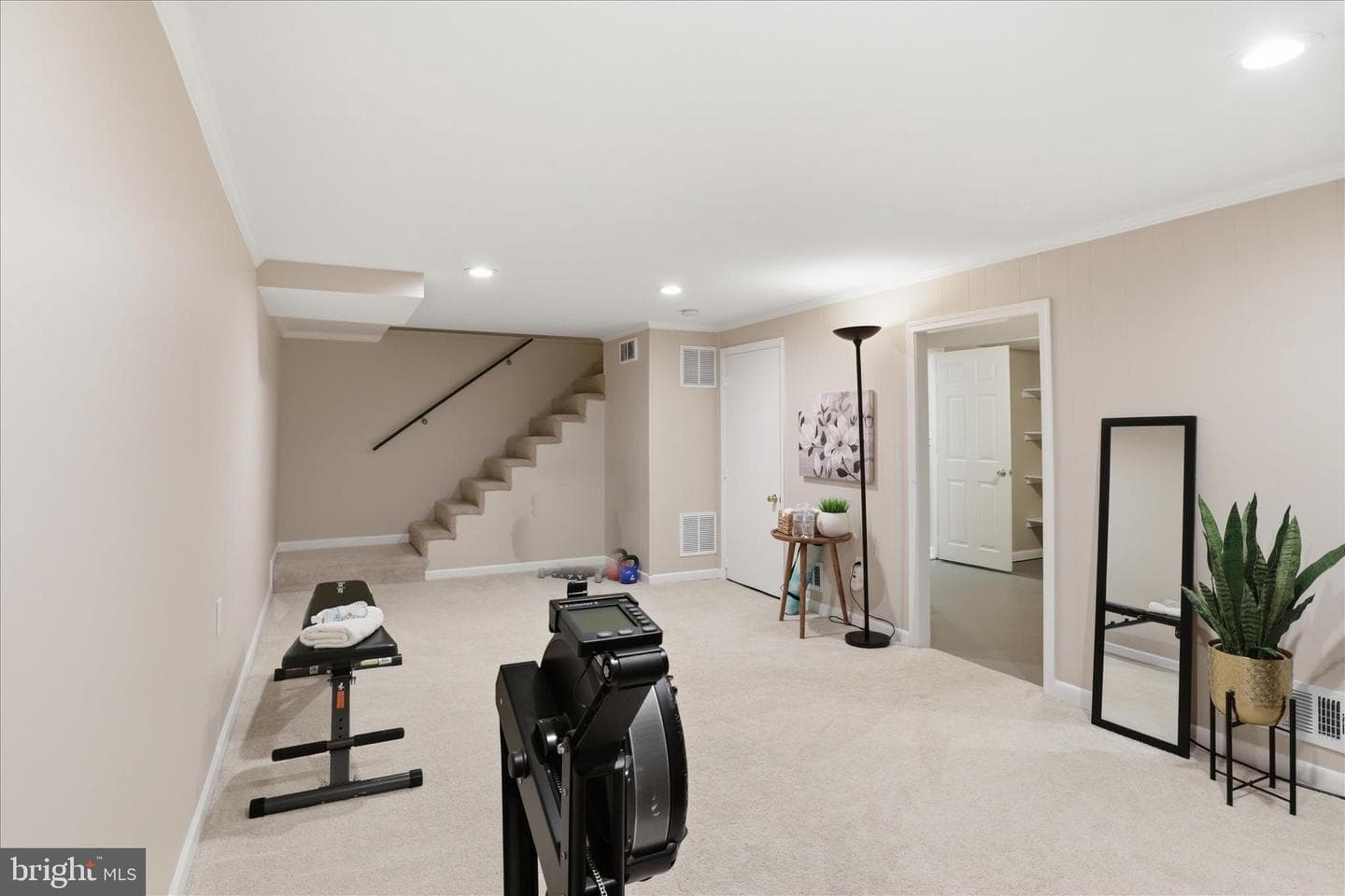5519 Yorkshire Street photo 35