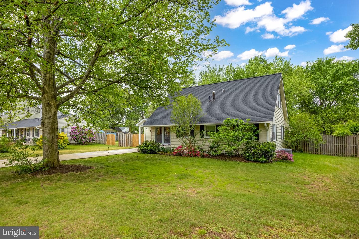 6004 Brookview Drive photo 8