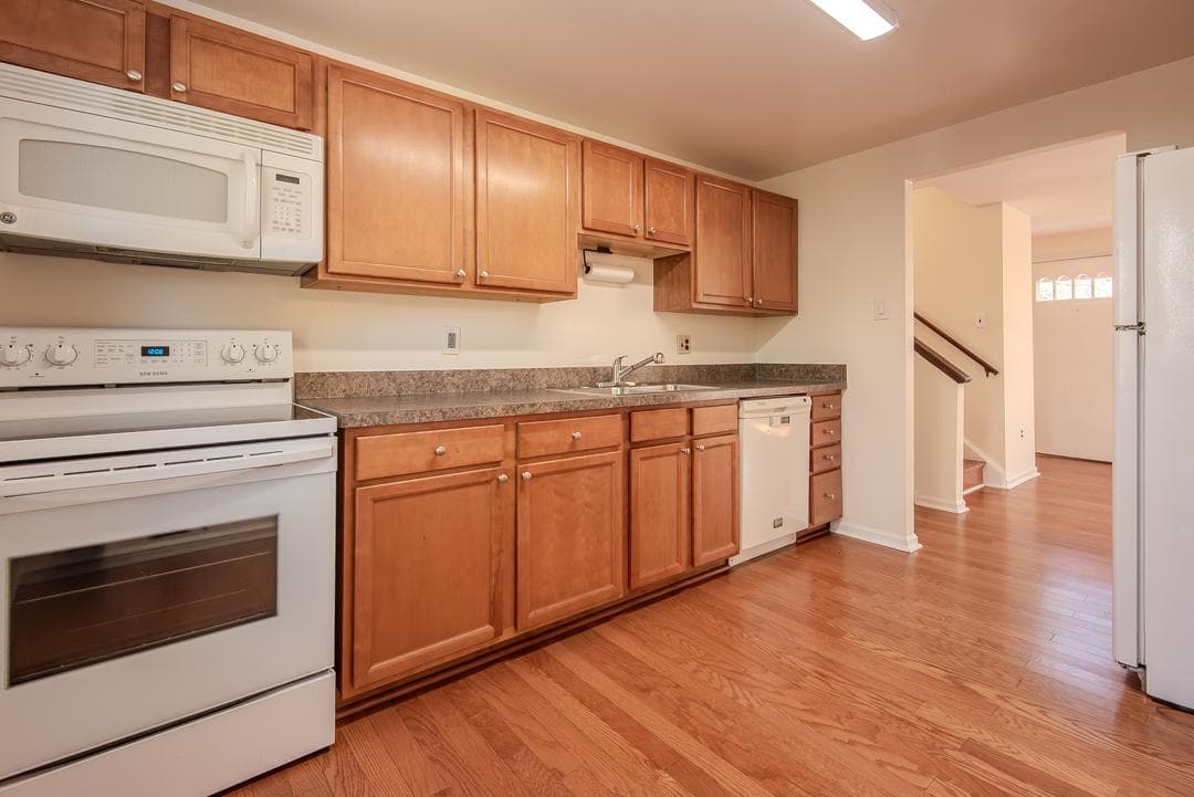 2658 Fanieul Hall Court photo 2