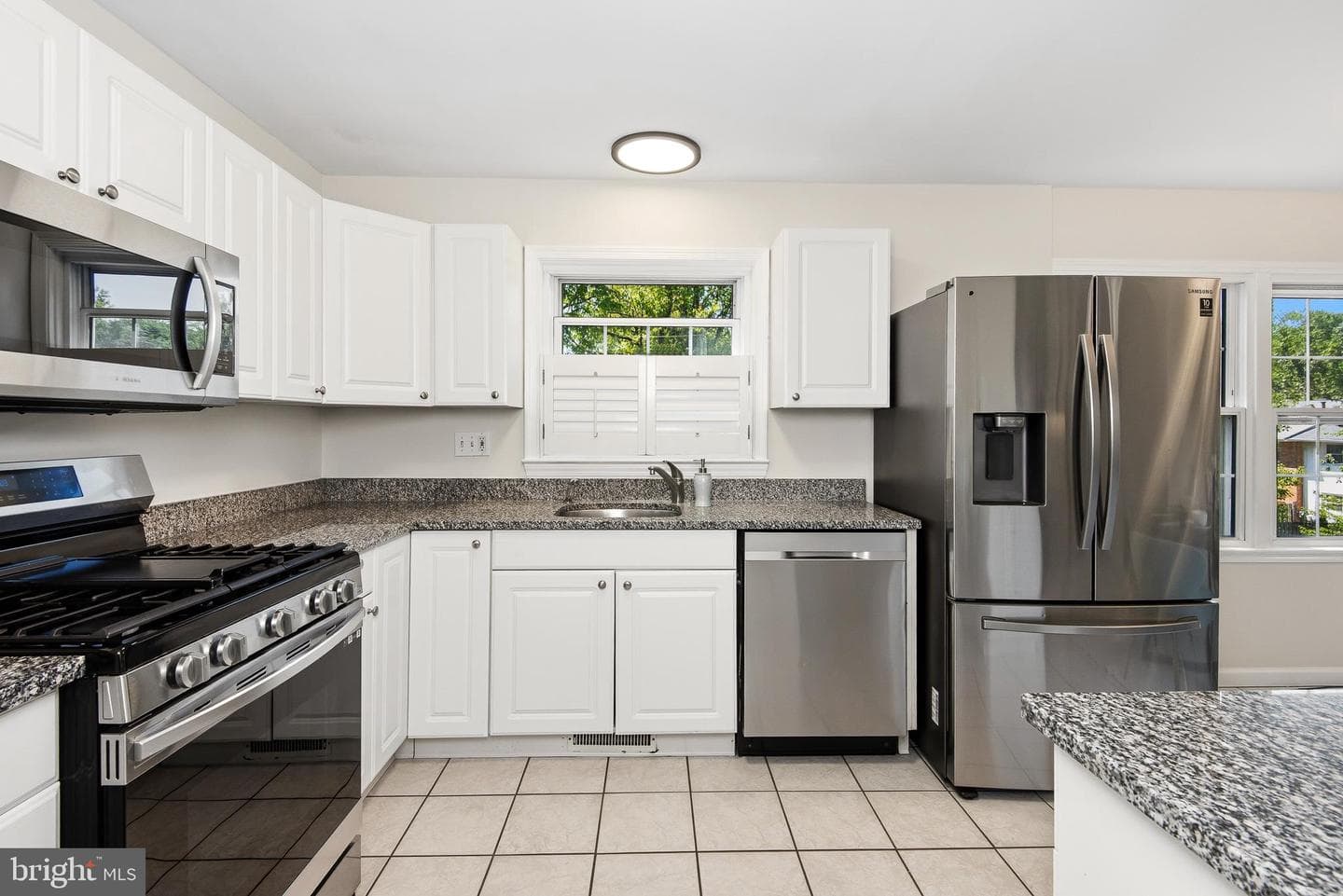 14843 Leicester Court photo 3