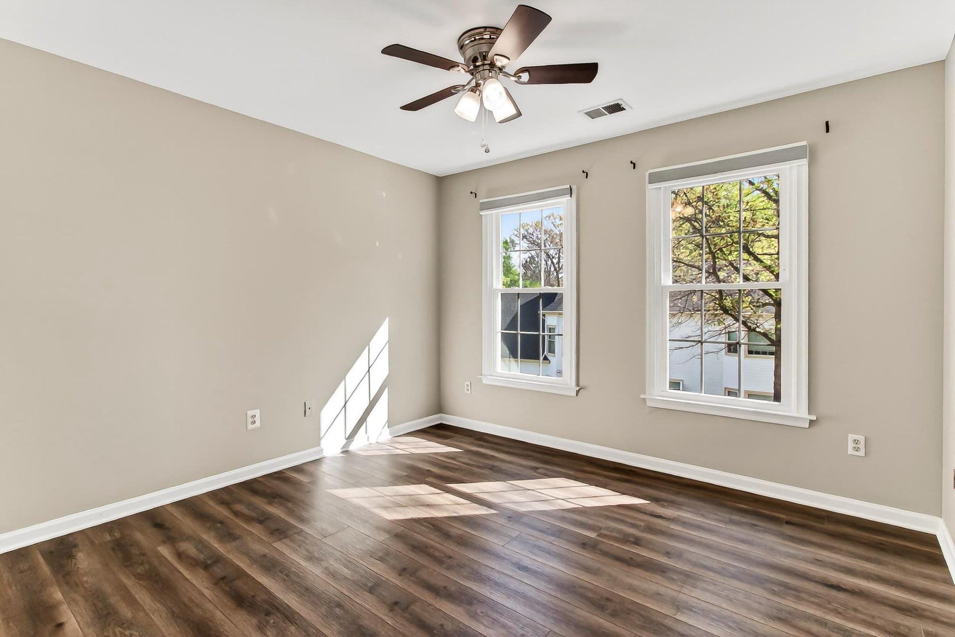 8004 Hollington Place photo 42