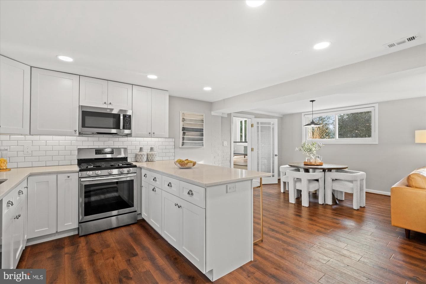 1017 Croton Drive photo 4