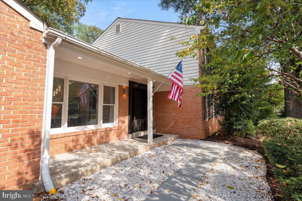 12183 Holly Knoll Circle photo 2