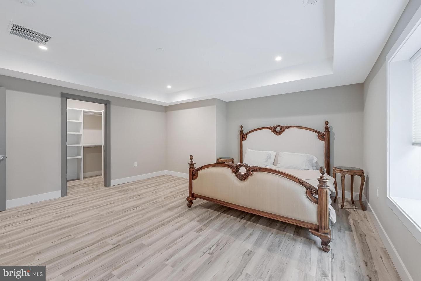 908 Walker Road photo 38