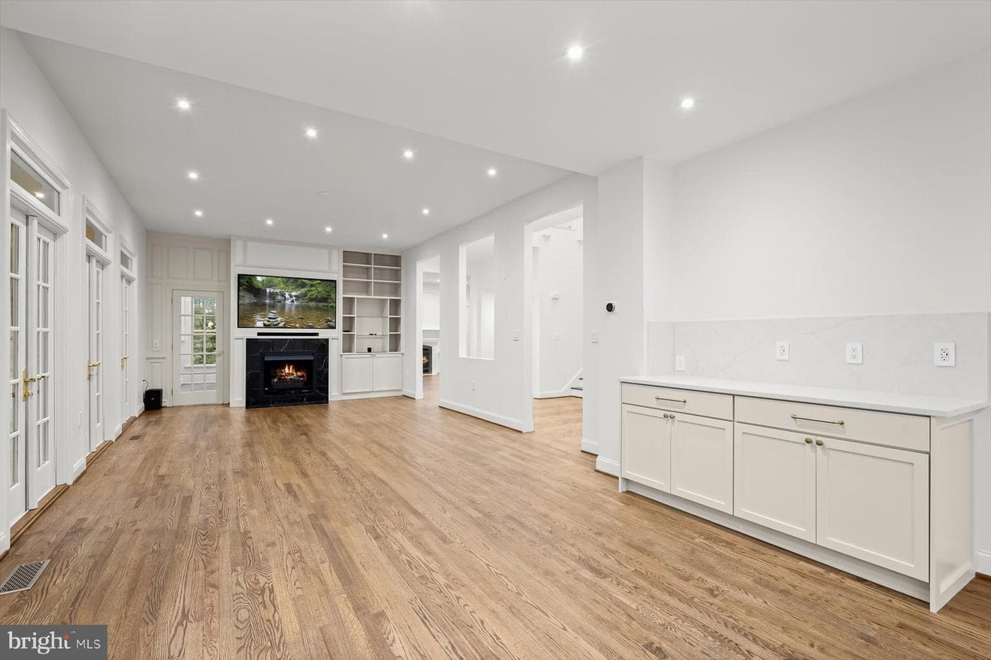1404 Wynhurst Lane photo 16
