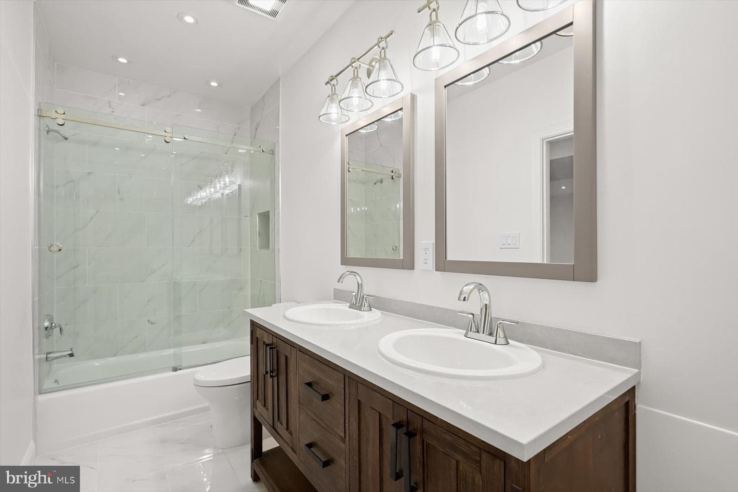 1404 Wynhurst Lane photo 25