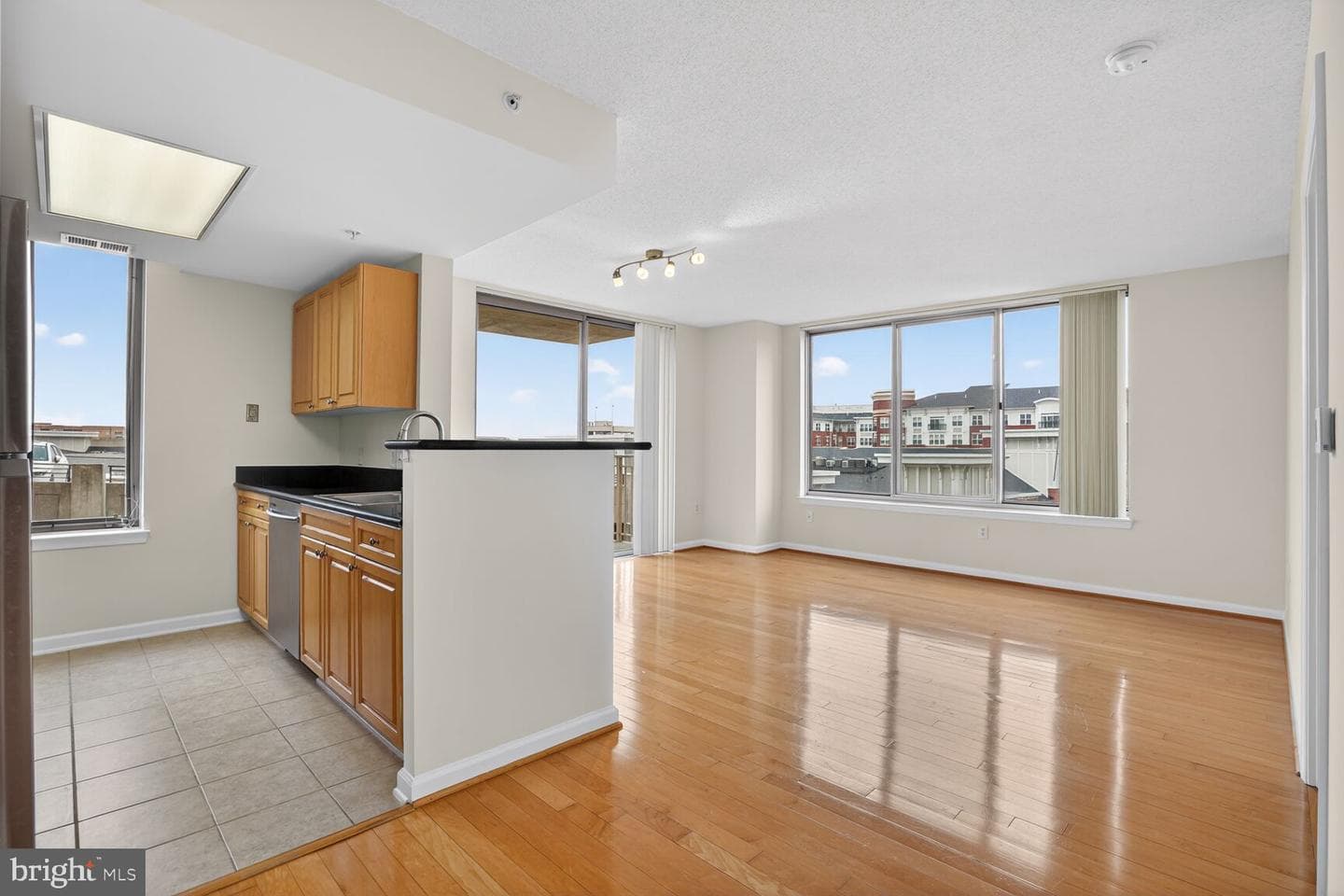 2726 Gallows Road #619 photo 2