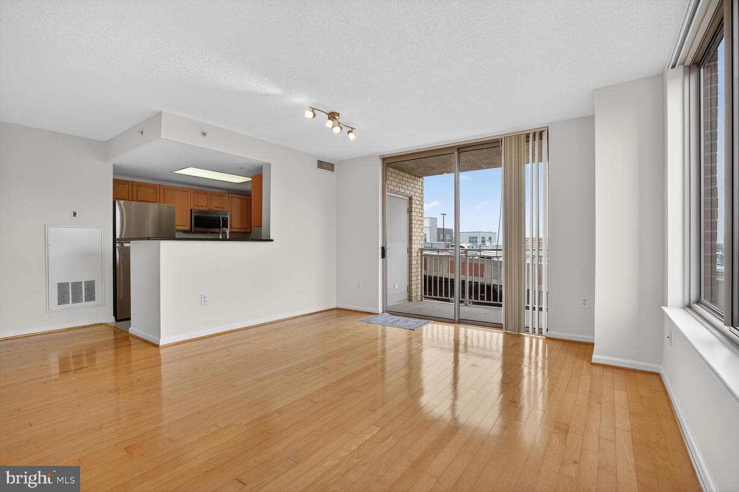 2726 Gallows Road #619 photo 4