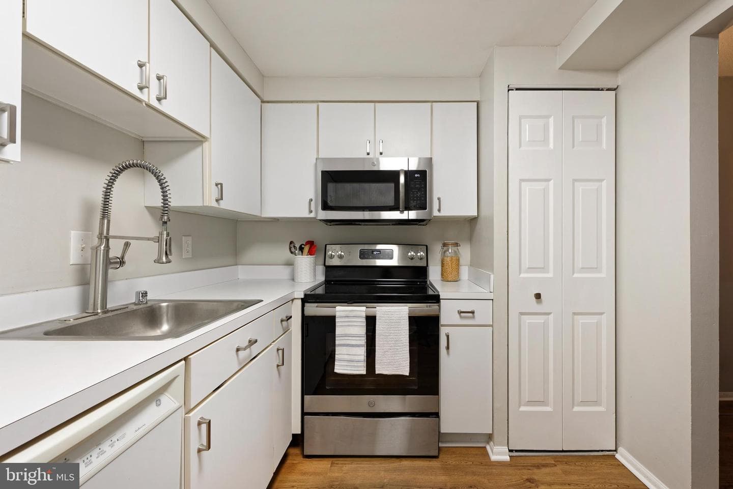 7640 Tremayne #202 photo 7