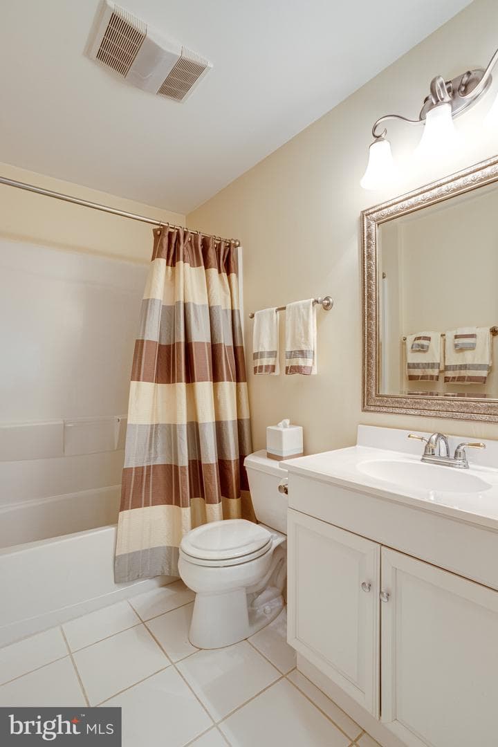 11901 Chapel Road photo 72