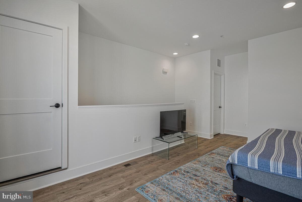 7367 Blade Drive photo 31