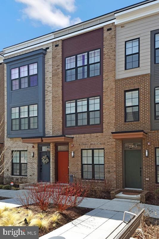 7367 Blade Drive photo 4