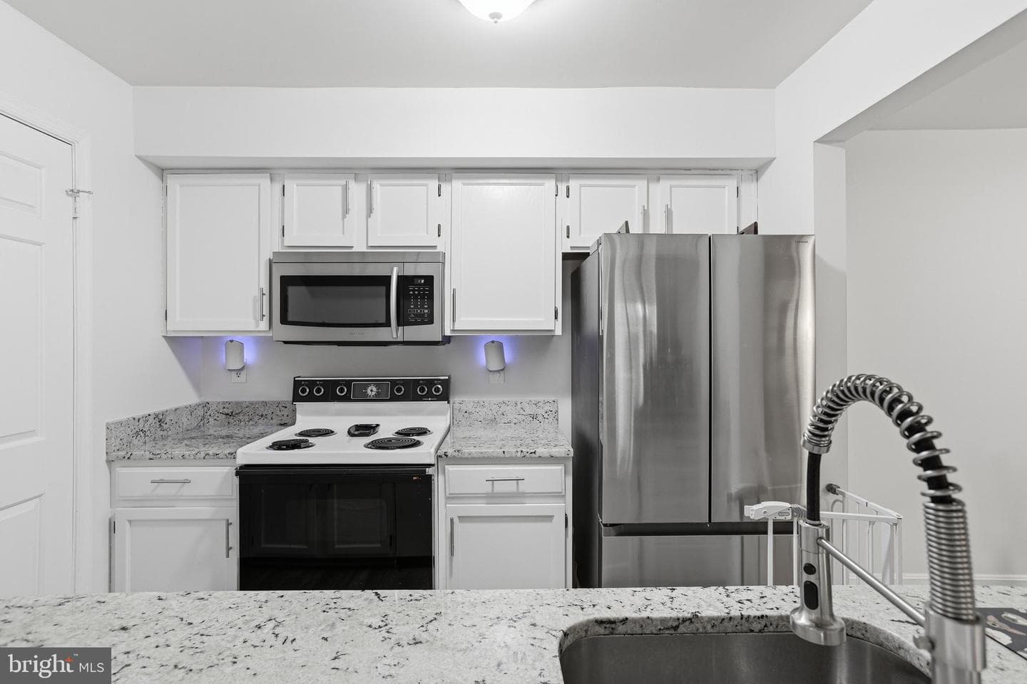 5704 Shadwell Court #91 photo 8