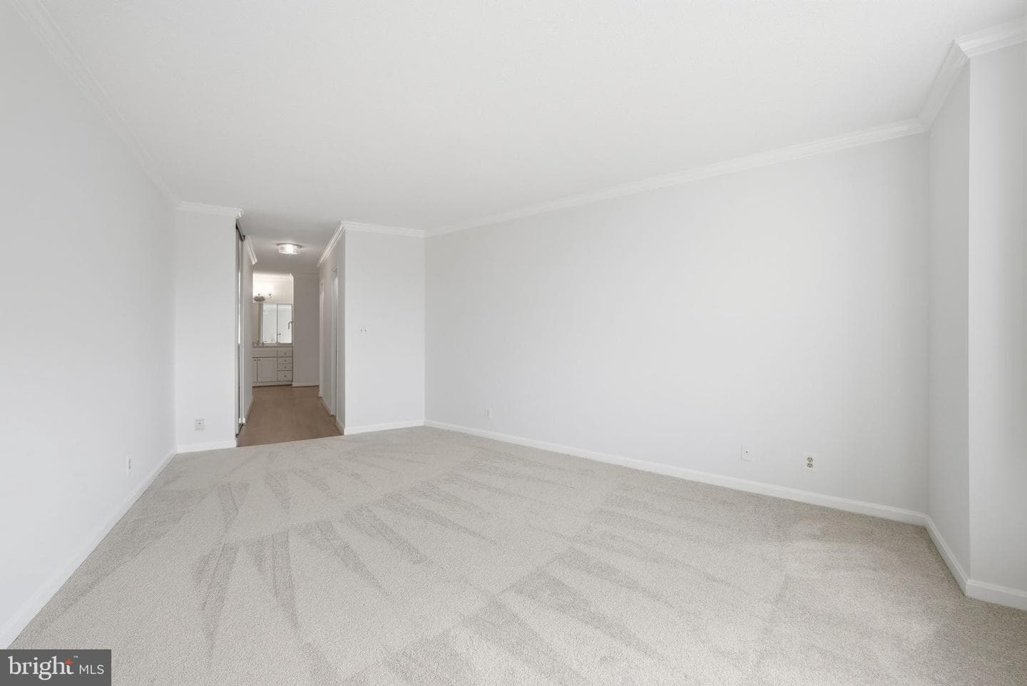 8370 Greensboro Drive #614 photo 28