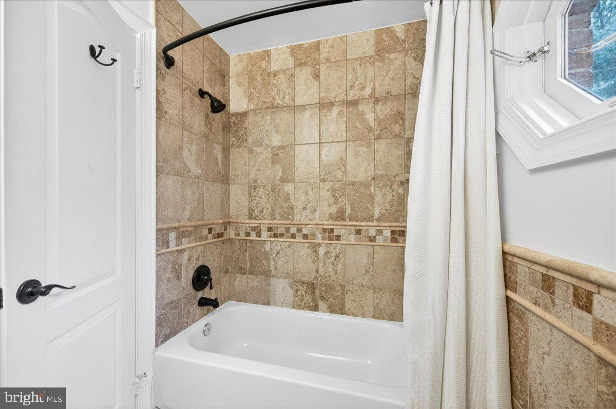 6612 Colchester Road photo 53