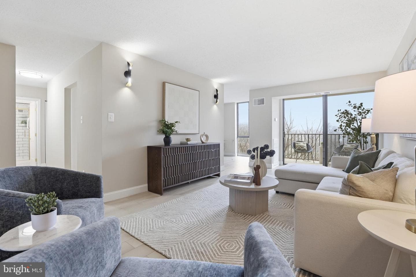2311 Pimmit Drive #603 photo 4