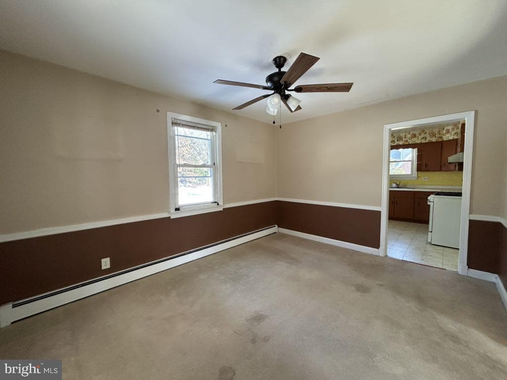2414 Fairview Drive photo 2