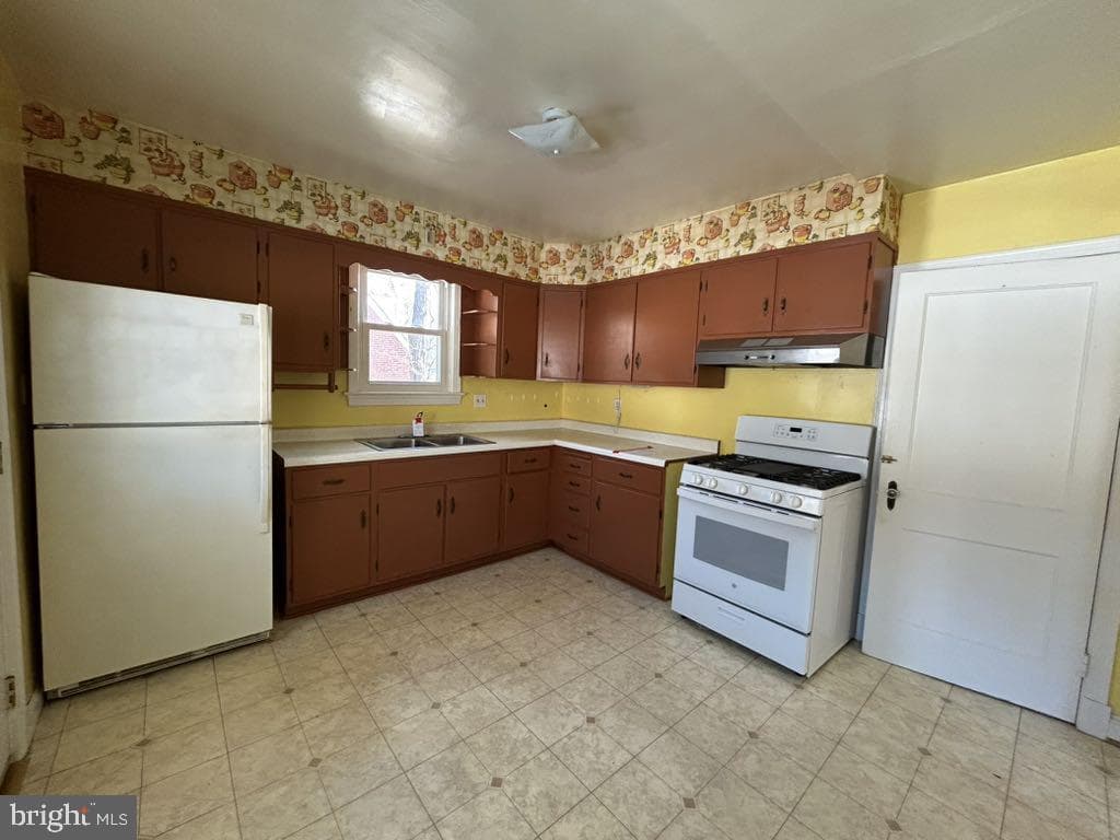 2414 Fairview Drive photo 5