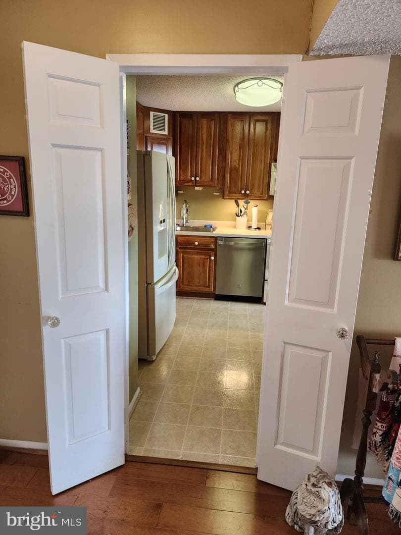 6800 Fleetwood Road #601 photo 25