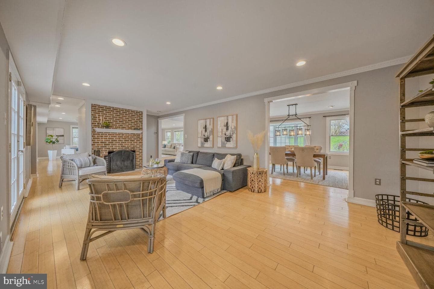 6532 Spring Valley Drive photo 10