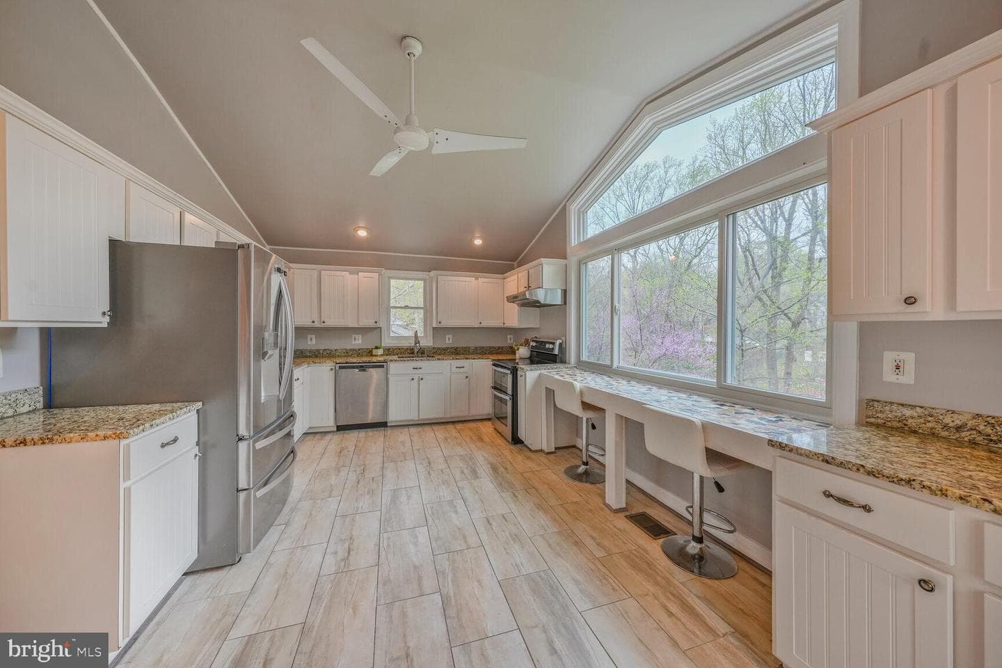 6532 Spring Valley Drive photo 14