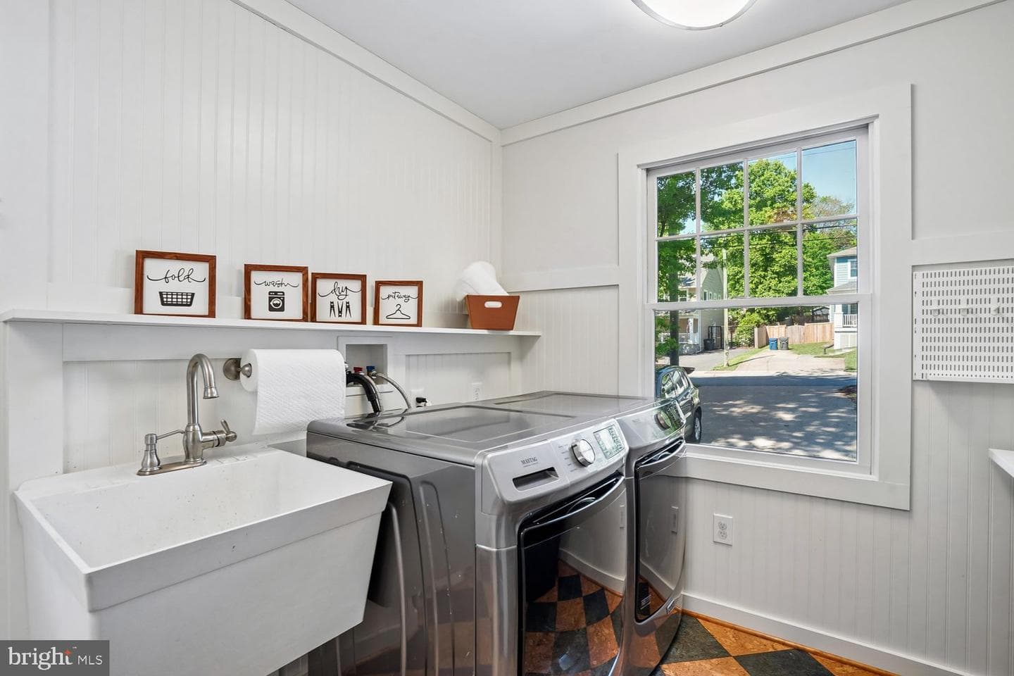 2953 Strathmeade Street photo 16