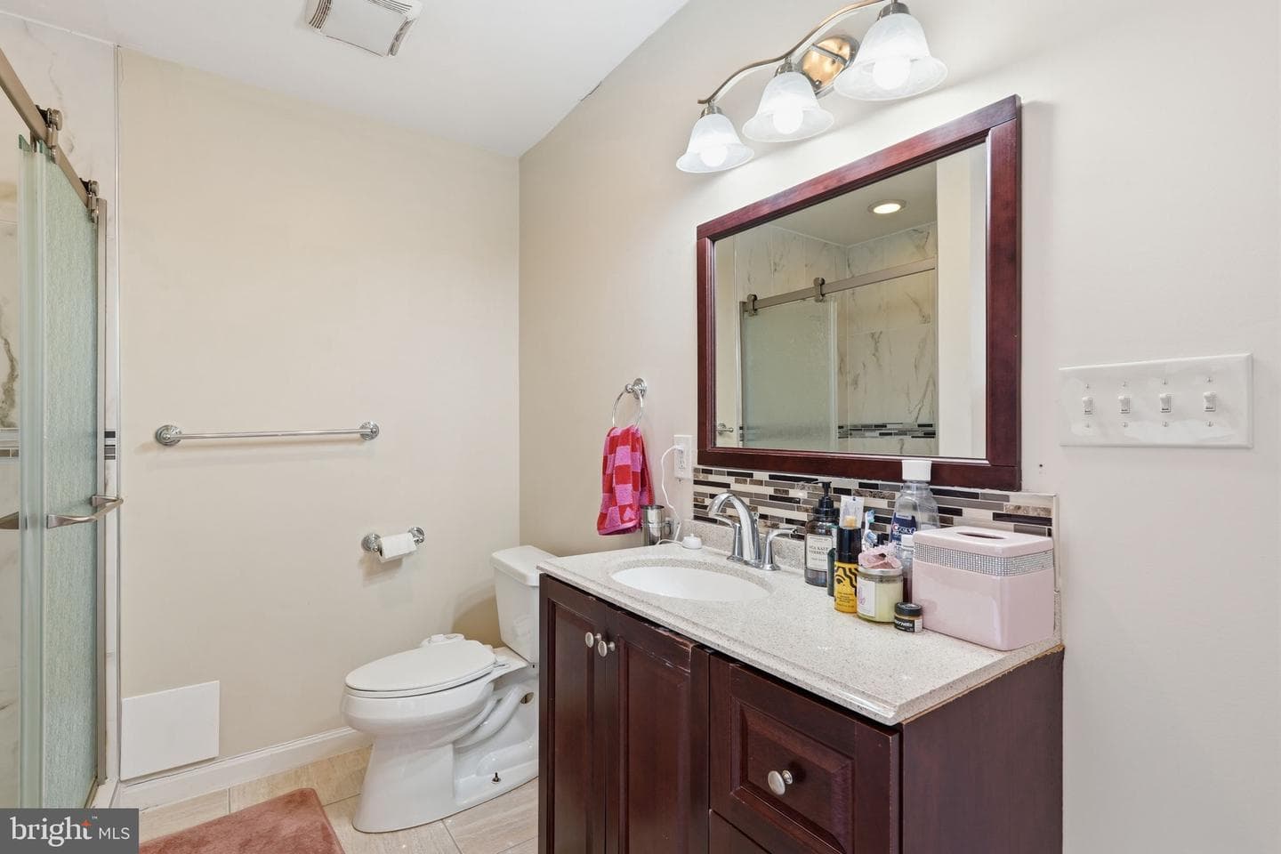 721 Upham Place NW photo 27