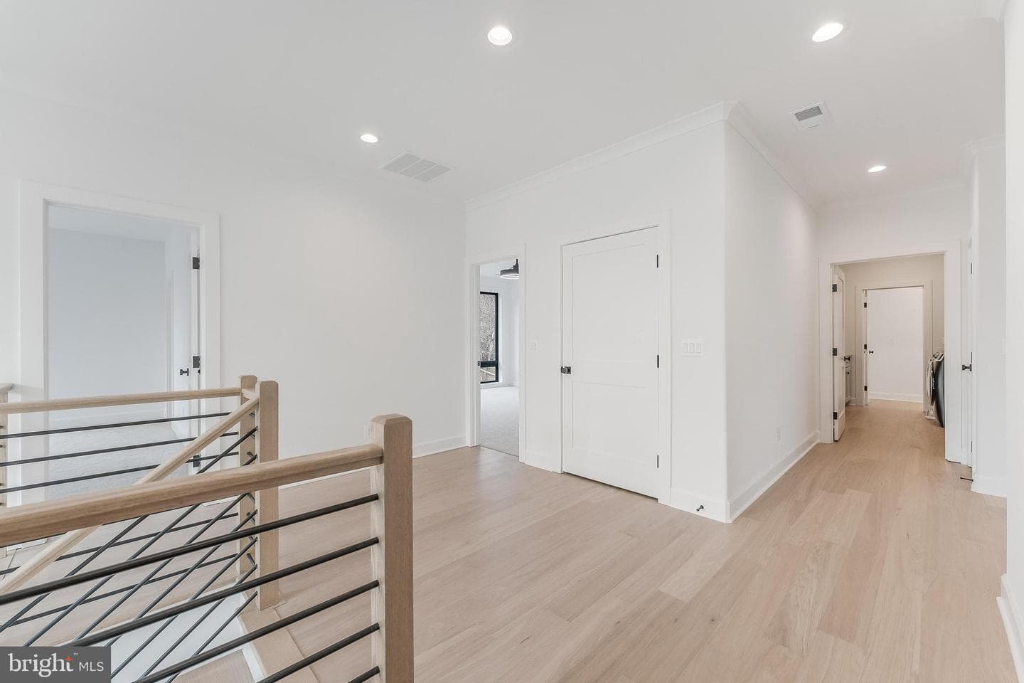 731 Ellsworth Avenue photo 34