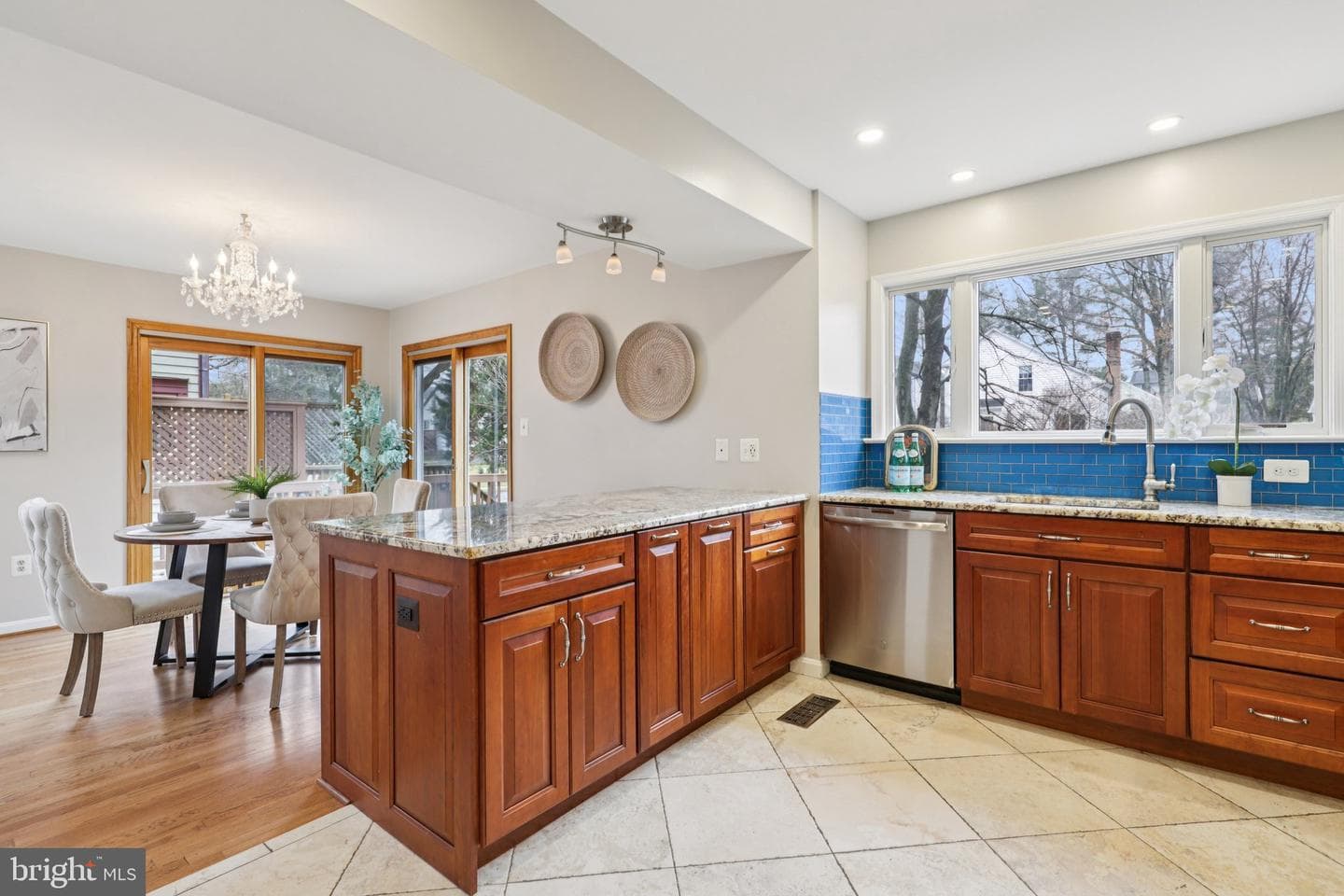 8413 Hollis Lane photo 11