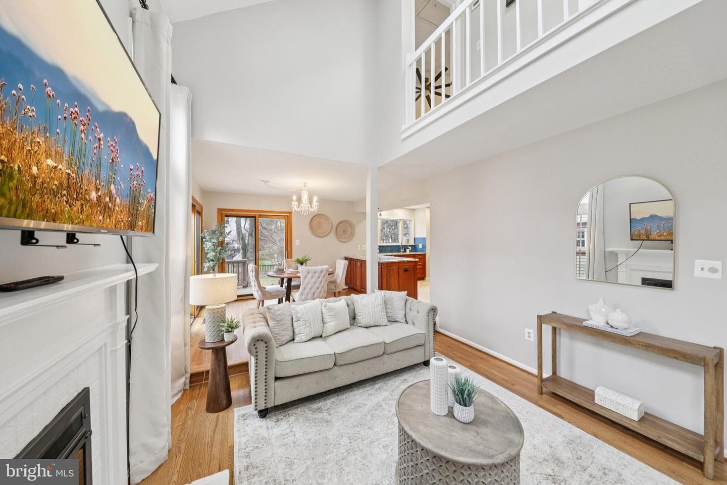 8413 Hollis Lane photo 4