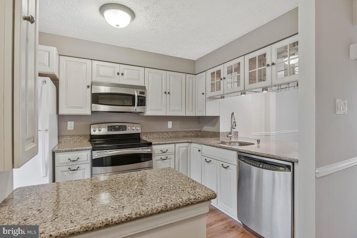 8524 Blue Rock Lane photo 5