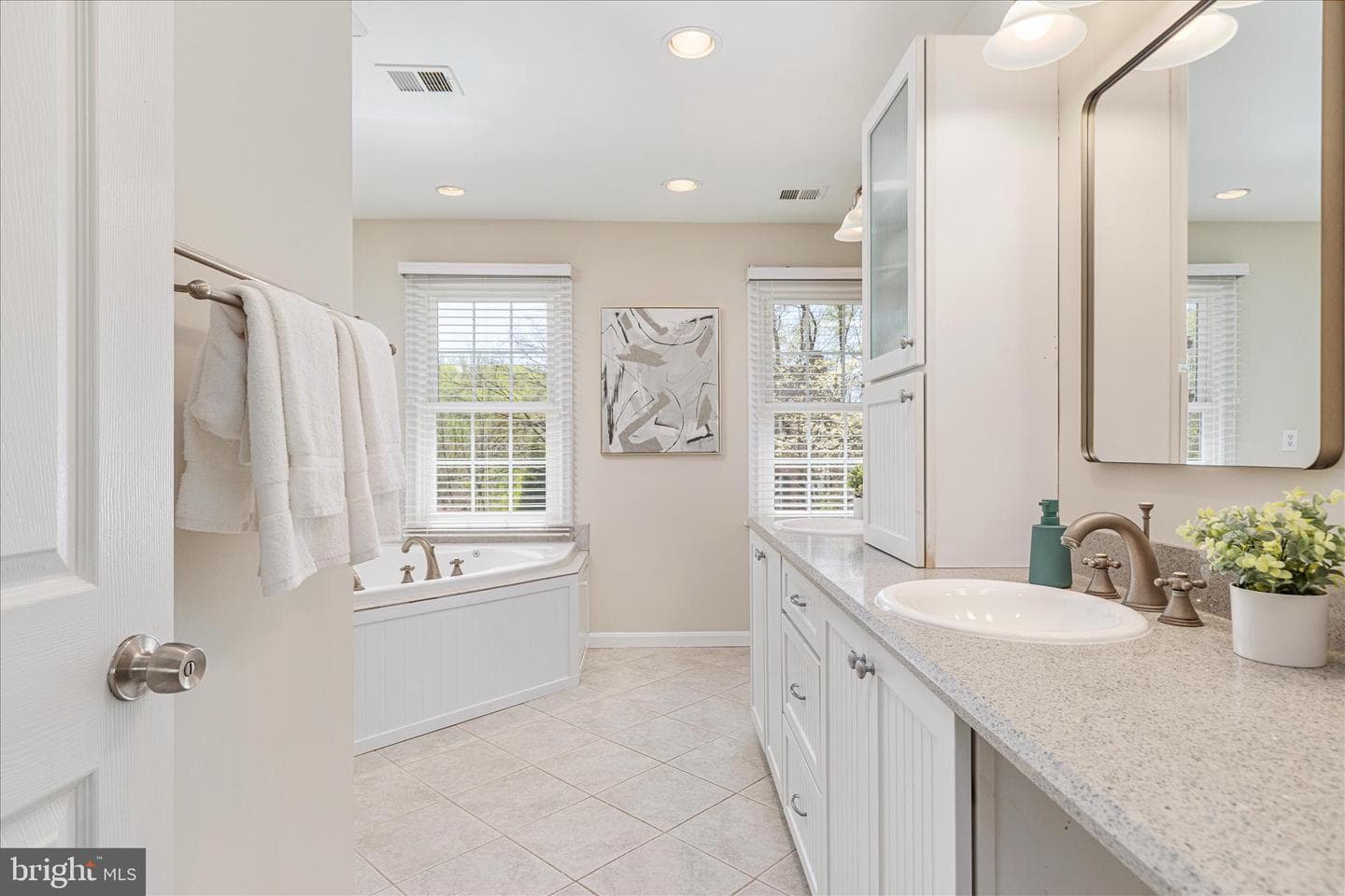 9910 Chase Hill Court photo 25