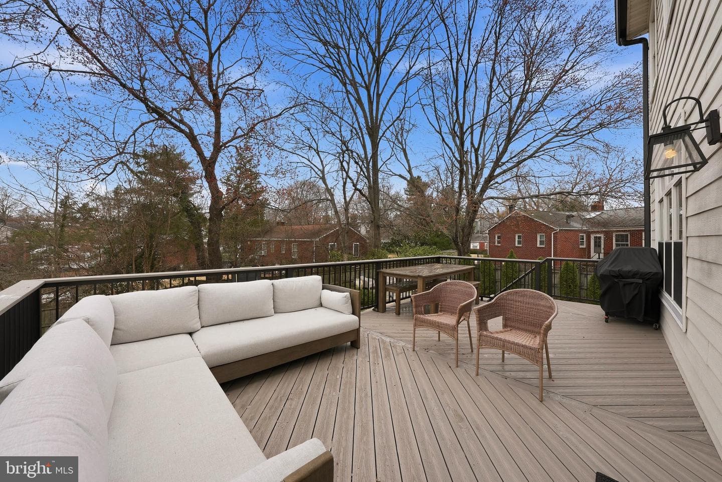 370 Holmes Drive NW photo 22