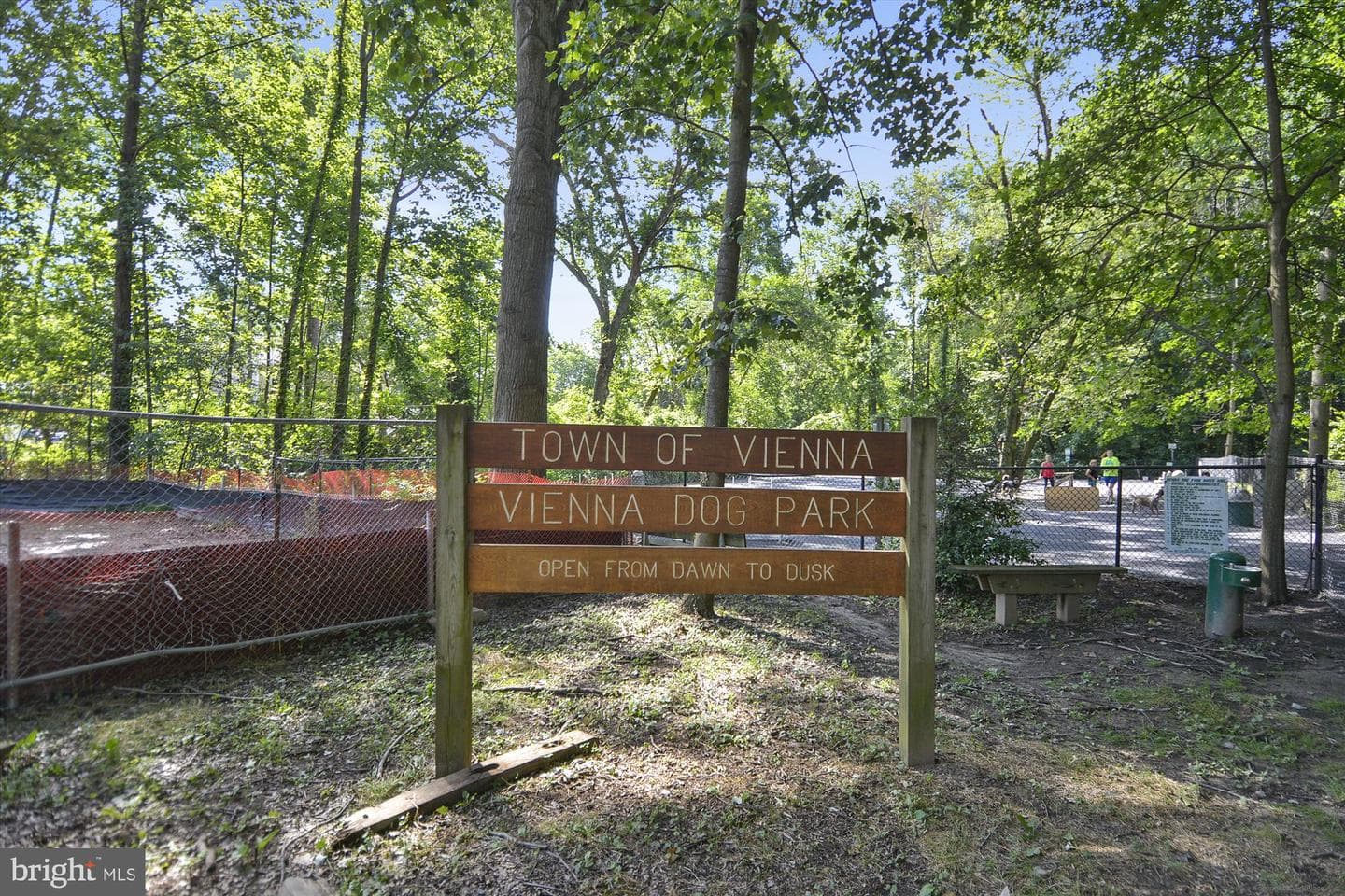 370 Holmes Drive NW photo 68