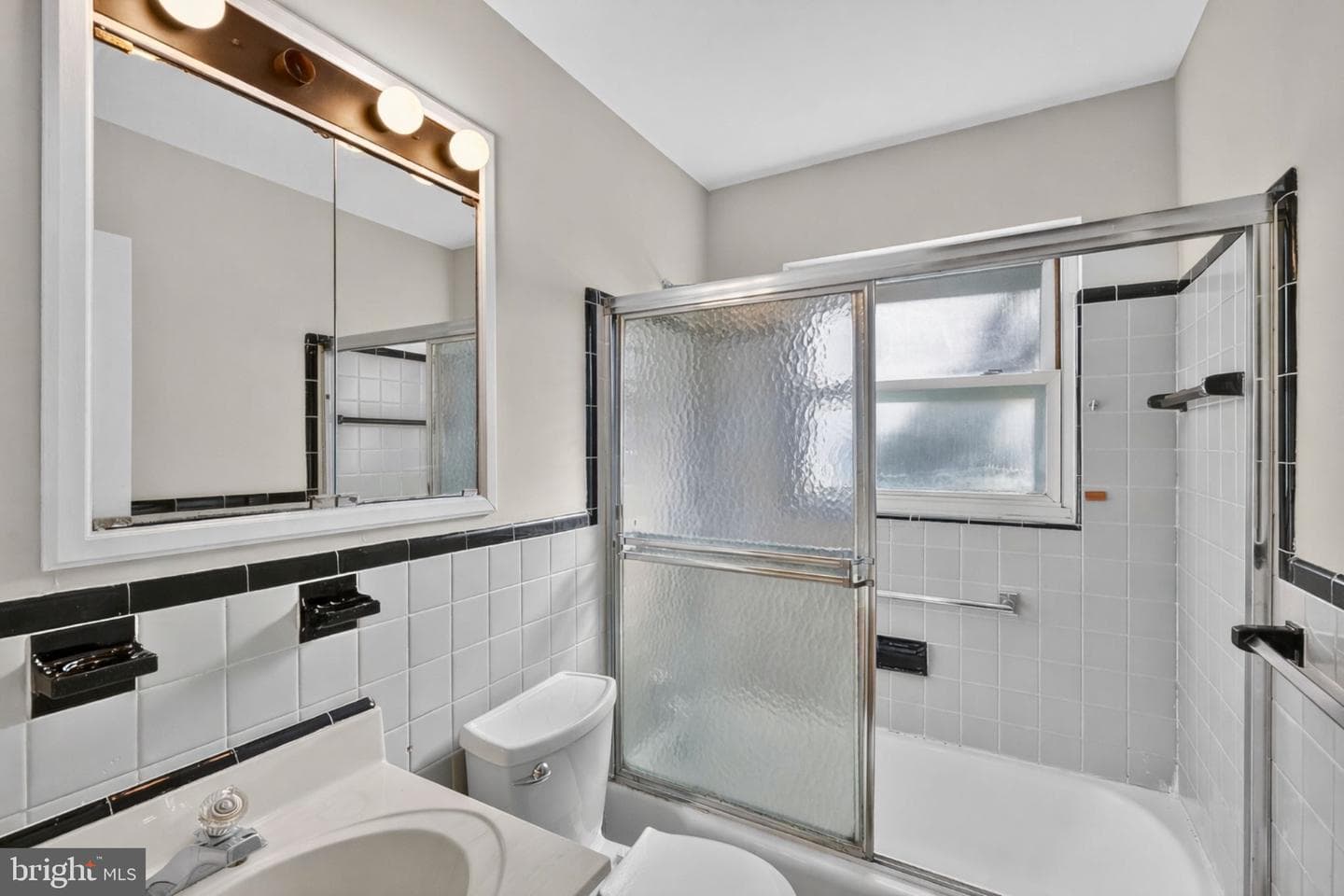 6001 Dinwiddie Street photo 30