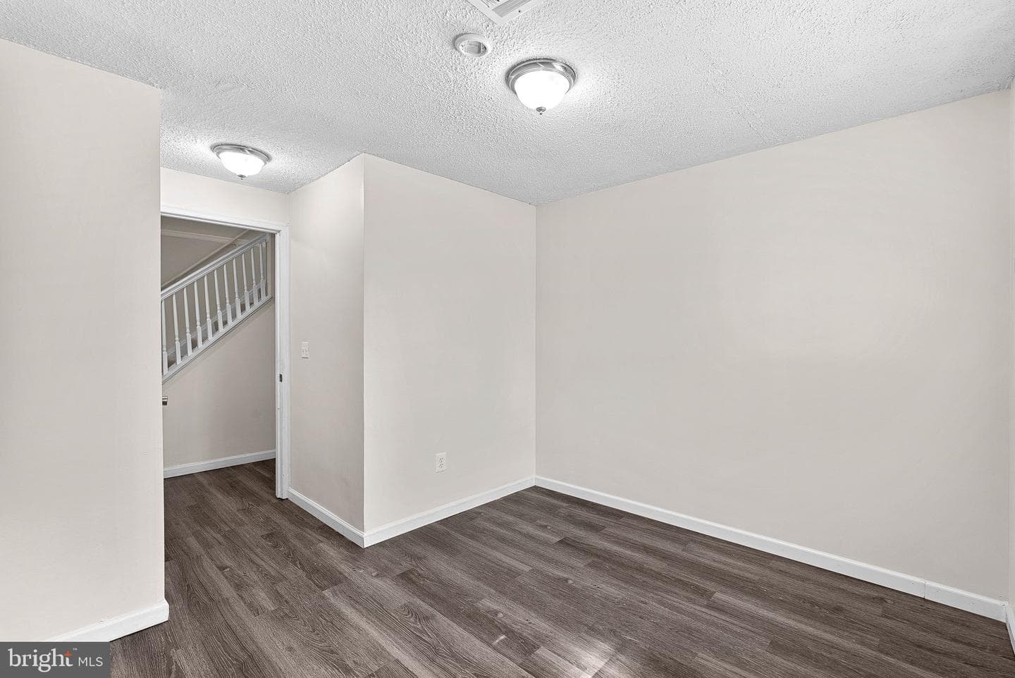 6037 Meyers Landing Court photo 33