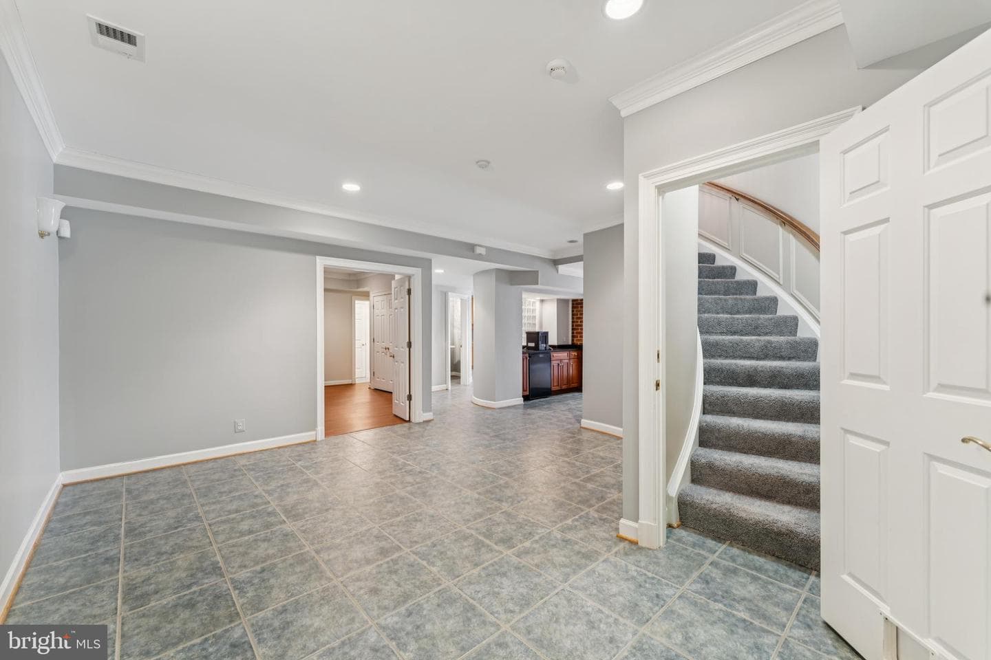 7700 Leeds Manor Court photo 32