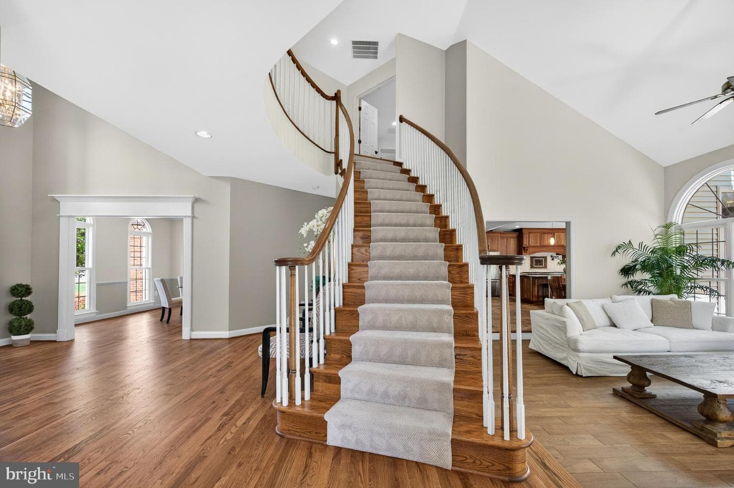 6488 Lake Meadow Drive photo 7