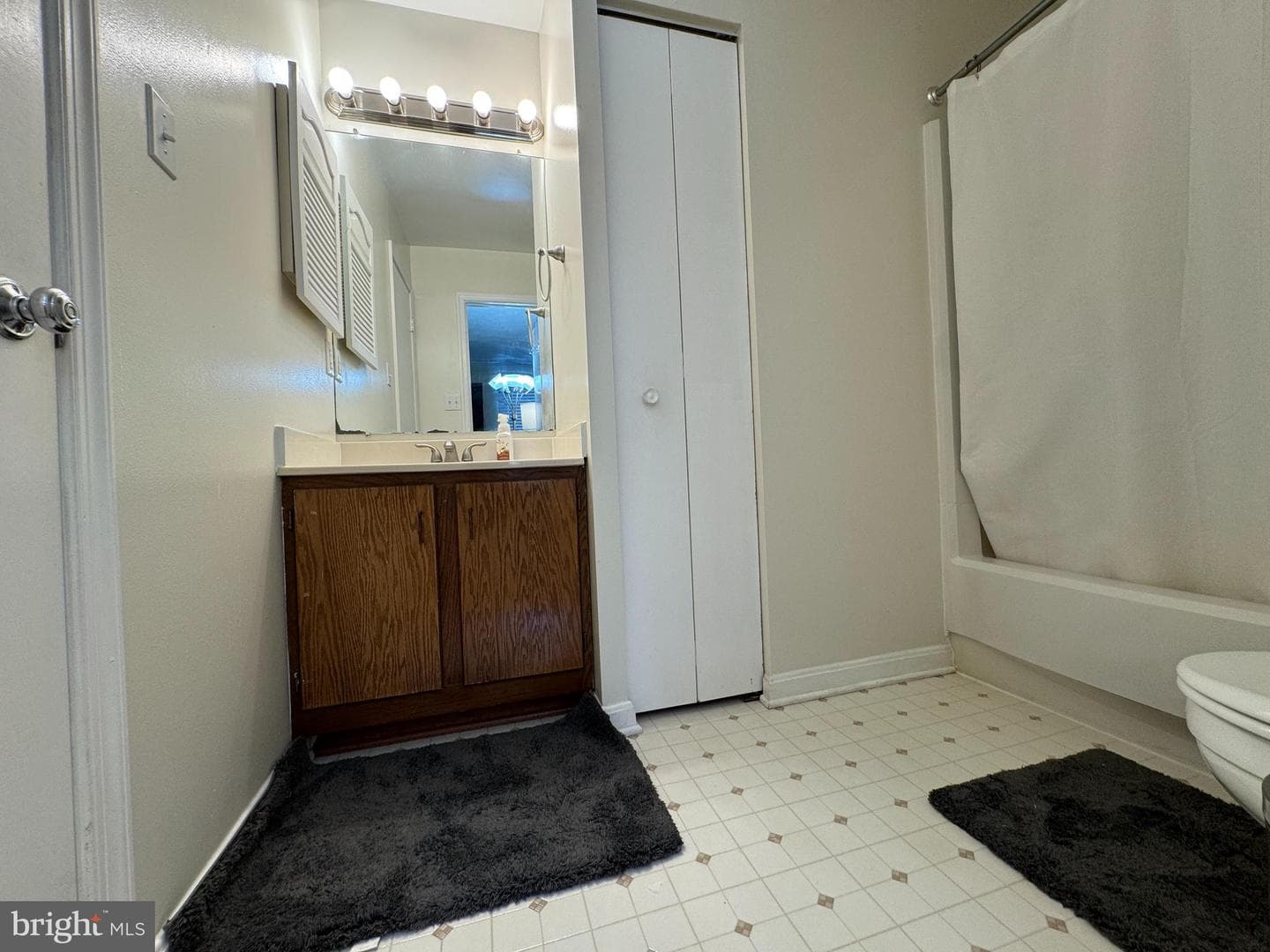 7761 Wolford Way photo 11