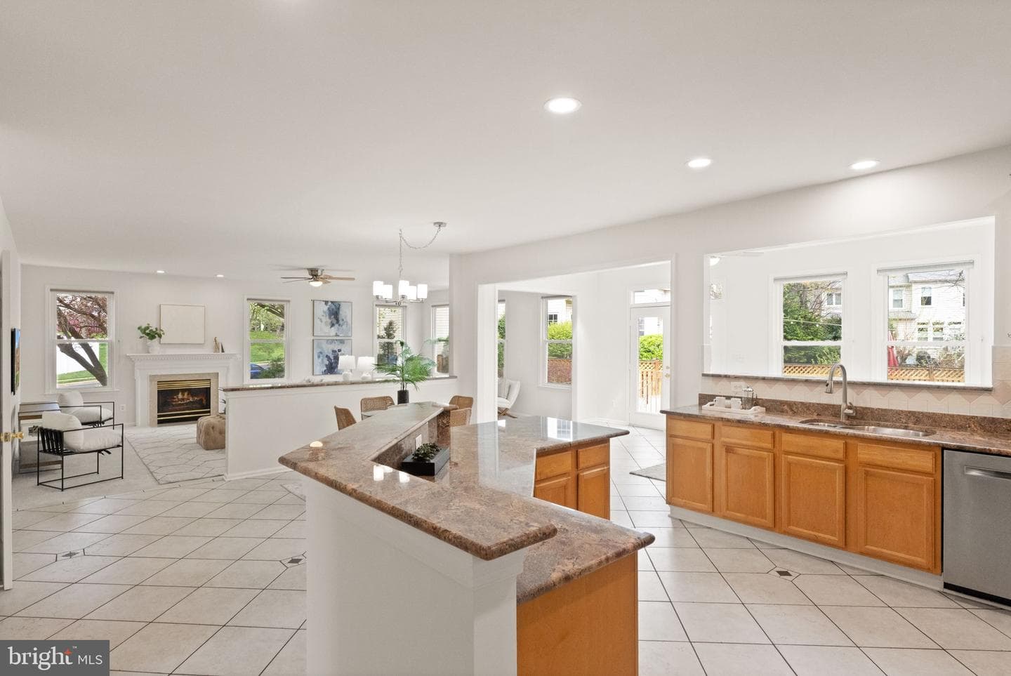 5105 Whisper Willow Drive photo 16