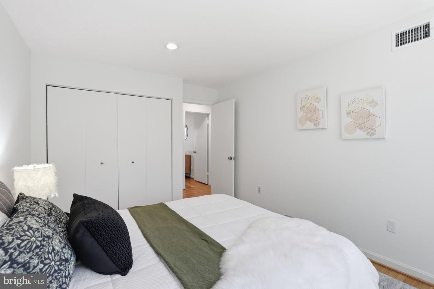 7379 Hallcrest Drive photo 26