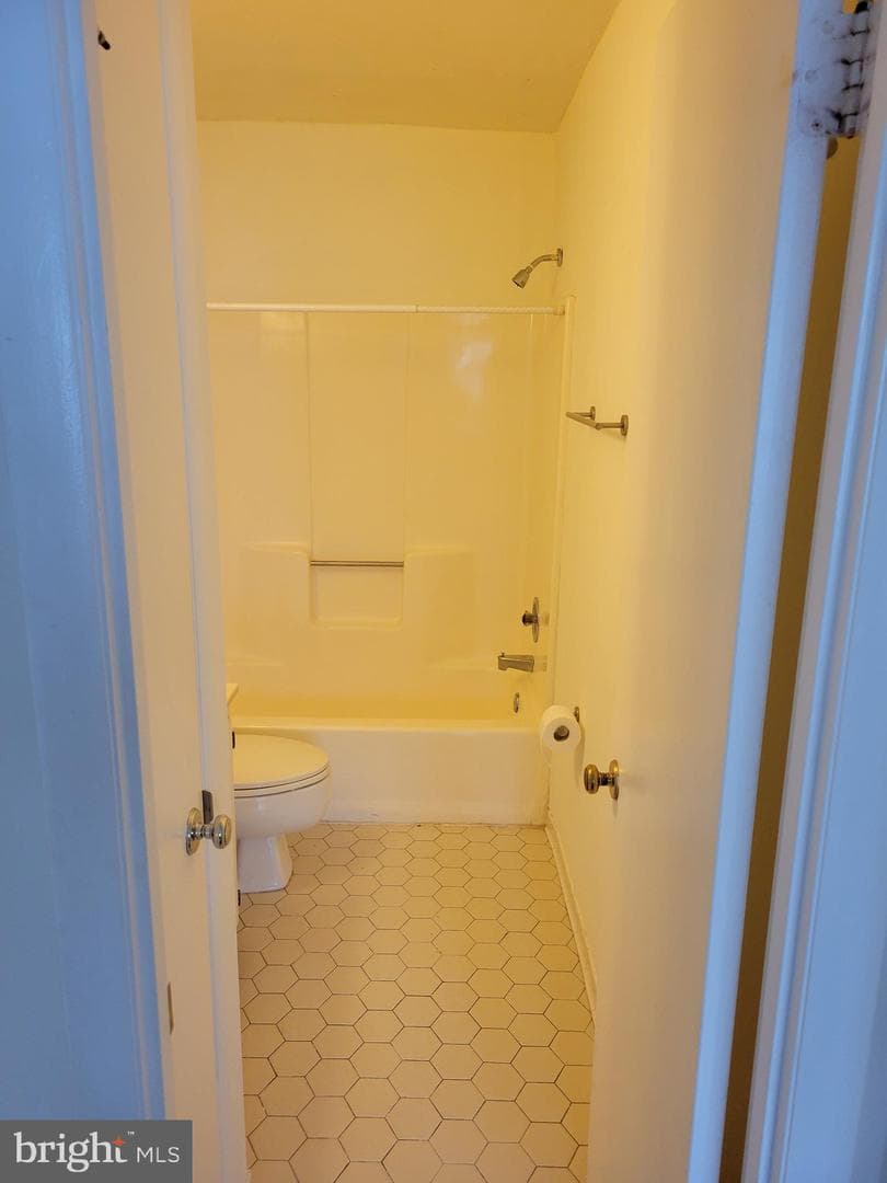 3853 Steppes Court #3853-B photo 3