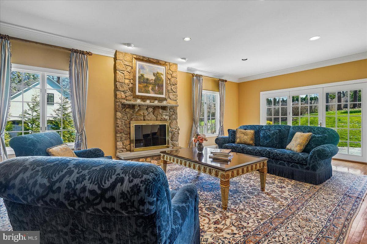 8013 Greenwich Woods Drive photo 44