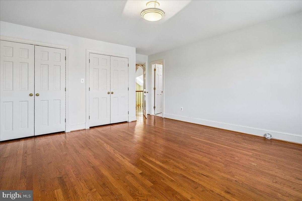 8013 Greenwich Woods Drive photo 71