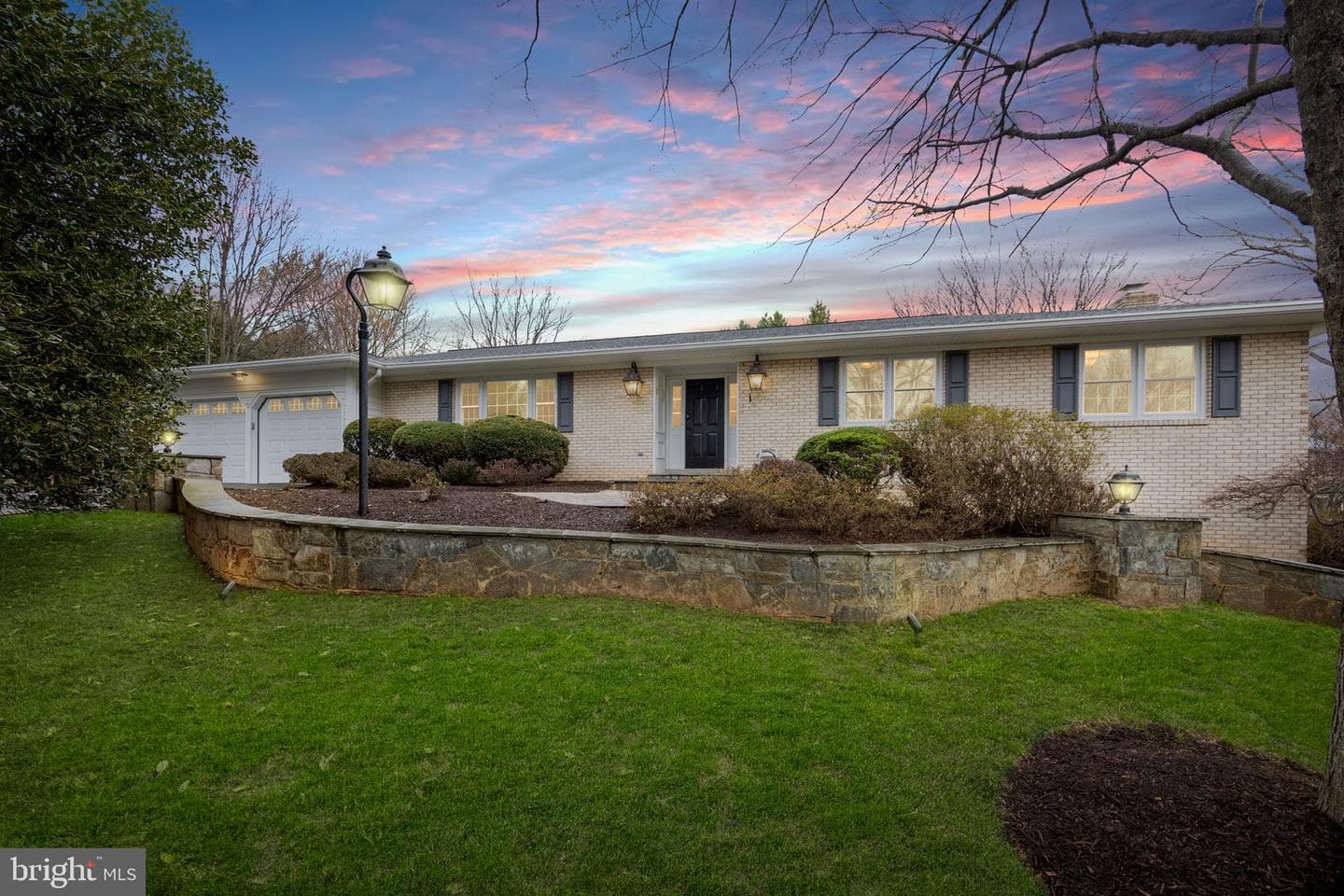 2701 Verily Court photo 2